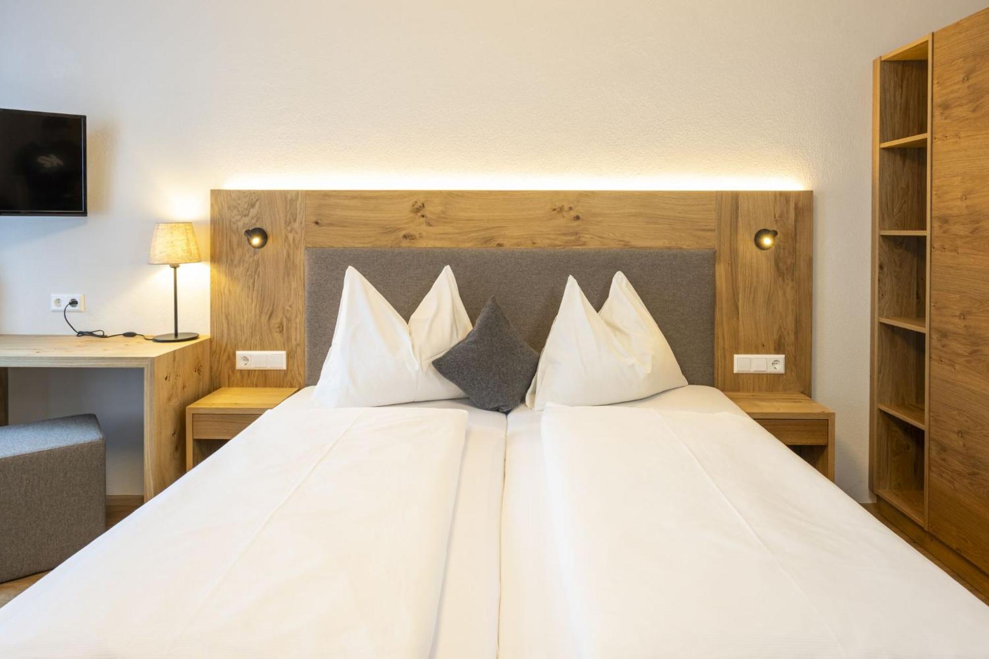 Ferienhotel Gasthof Zur Post أونتيرتاورين المظهر الخارجي الصورة
