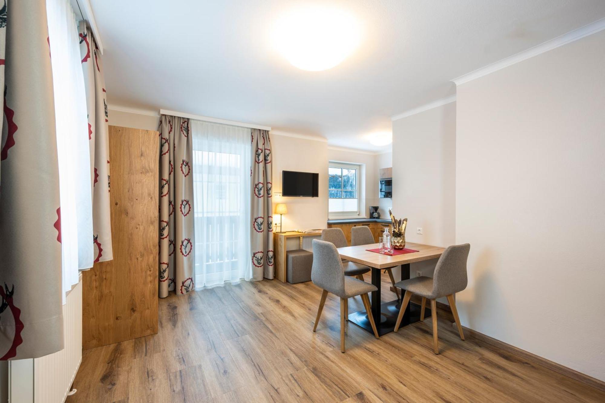 Ferienhotel Gasthof Zur Post أونتيرتاورين الغرفة الصورة